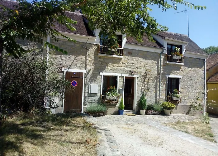 Charmante Maison A Recloses