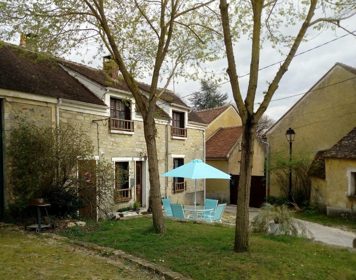Charmante Maison A Recloses
